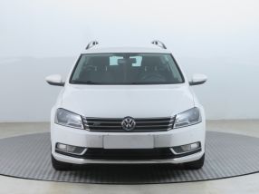 Volkswagen Passat - 2011