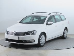 Volkswagen Passat - 2011