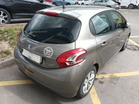 Peugeot 208 - 2014