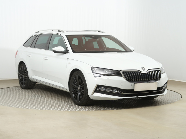 Škoda Superb 2021
