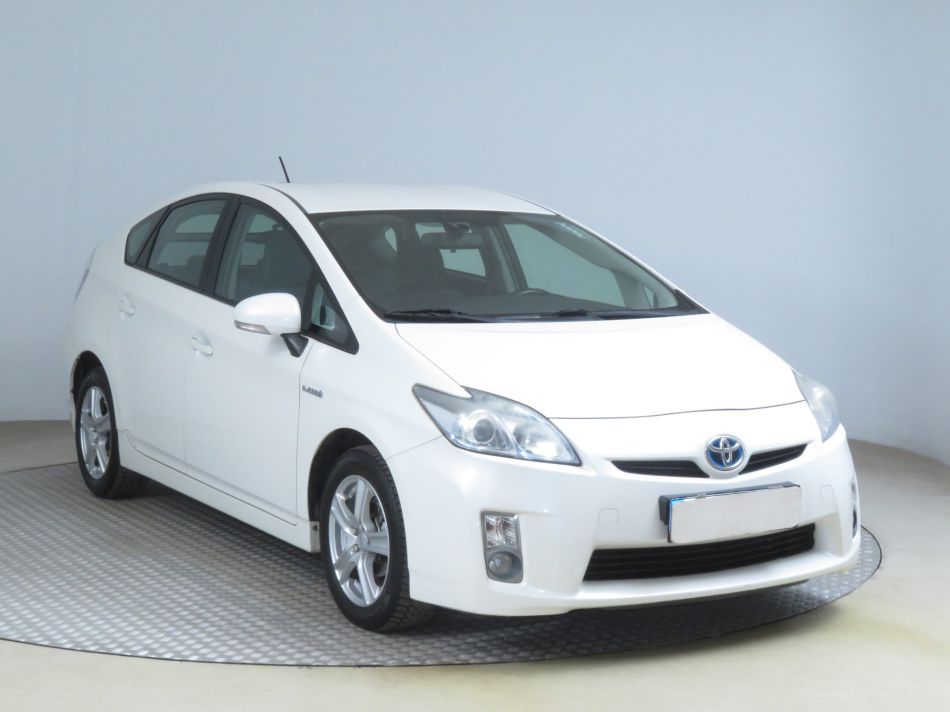 Toyota Prius - 2010