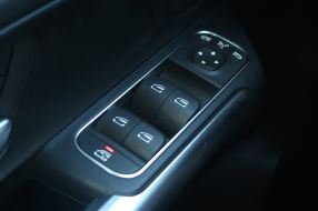 Mercedes-Benz B - 2020