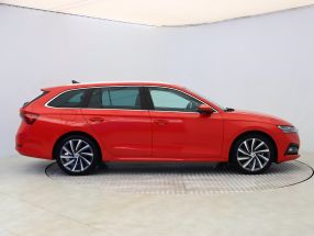 Škoda Octavia - 2023