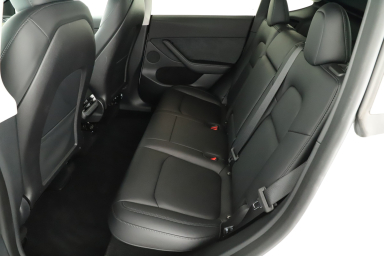Tesla Model Y - 2023