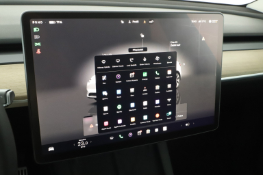 Tesla Model Y - 2023