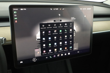 Tesla Model Y - 2023