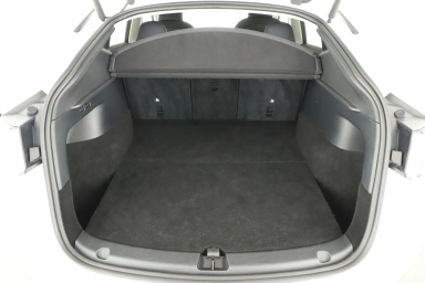 Tesla Model Y - 2023