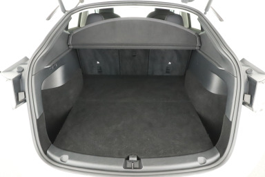 Tesla Model Y - 2023