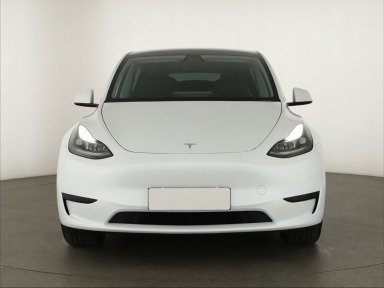Tesla Model Y - 2023