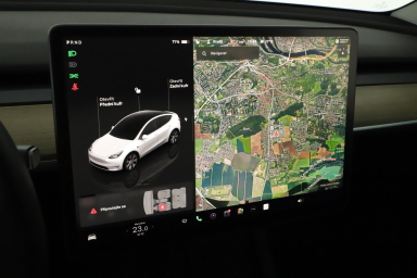 Tesla Model Y - 2023