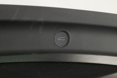 Tesla Model Y - 2023