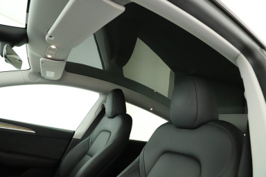 Tesla Model Y - 2023