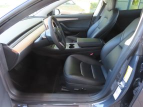 Tesla Model 3 - 2021
