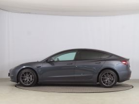 Tesla Model 3 - 2021