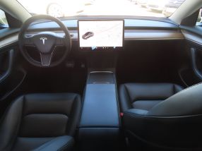 Tesla Model 3 - 2021