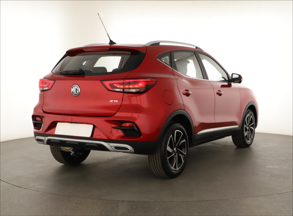 MG ZS SUV