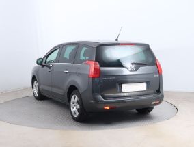 Peugeot 5008 - 2013