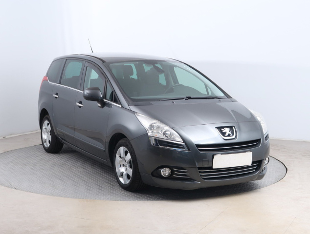 Peugeot 5008 2013