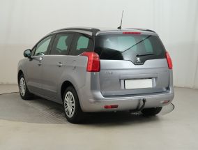 Peugeot 5008 - 2015