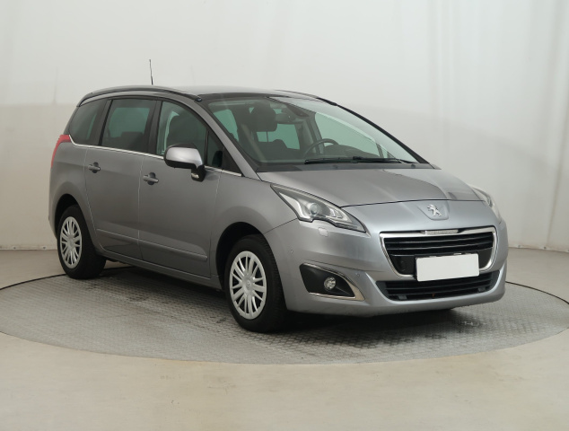 Peugeot 5008 2015