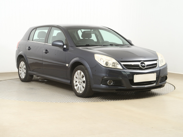 Opel Signum 2005