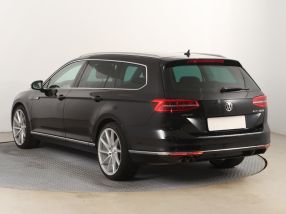 Volkswagen Passat - 2015