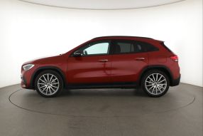 Mercedes-Benz GLA - 2022