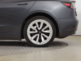 Tesla Model 3 - 2022