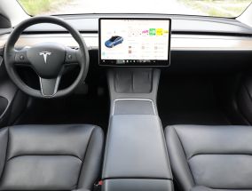 Tesla Model 3 - 2022