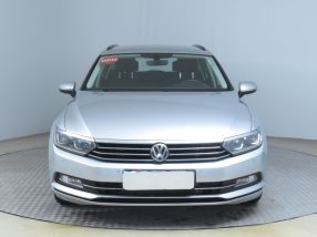 Volkswagen Passat - 2015