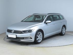 Volkswagen Passat - 2015