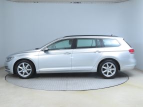 Volkswagen Passat - 2015