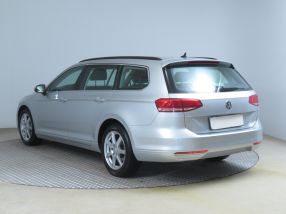 Volkswagen Passat - 2015
