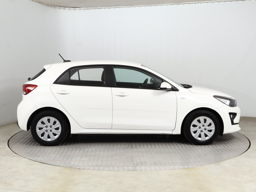 Kia Rio, 2022