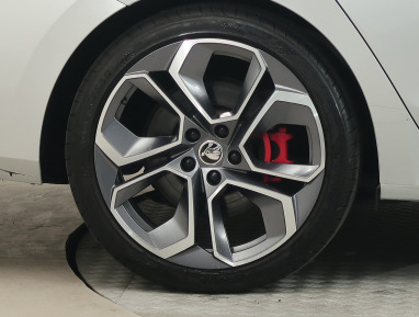Škoda Octavia - 2021