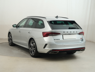 Škoda Octavia - 2021