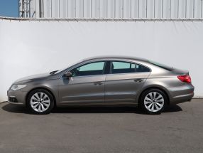 Volkswagen Passat CC - 2011