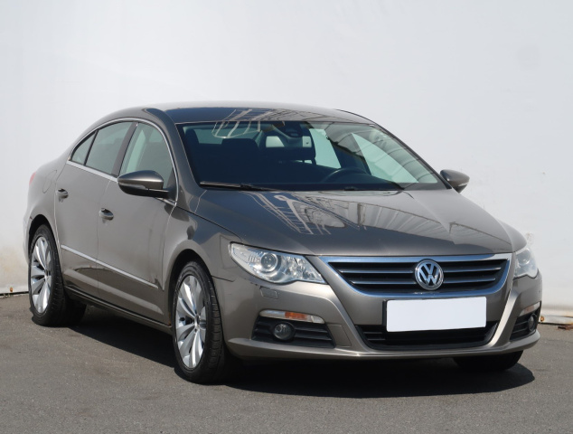 Volkswagen Passat CC 2011