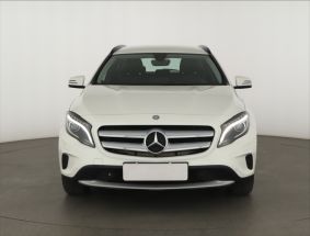 Mercedes-Benz GLA - 2016