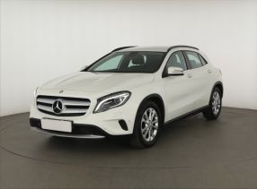 Mercedes-Benz GLA - 2016