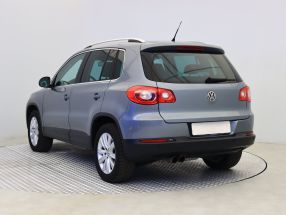 Volkswagen Tiguan - 2009