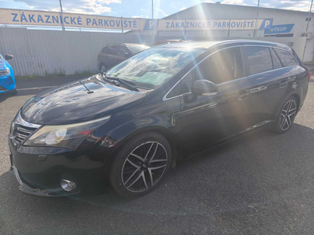 Toyota Avensis 2013