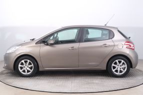 Peugeot 208 - 2014