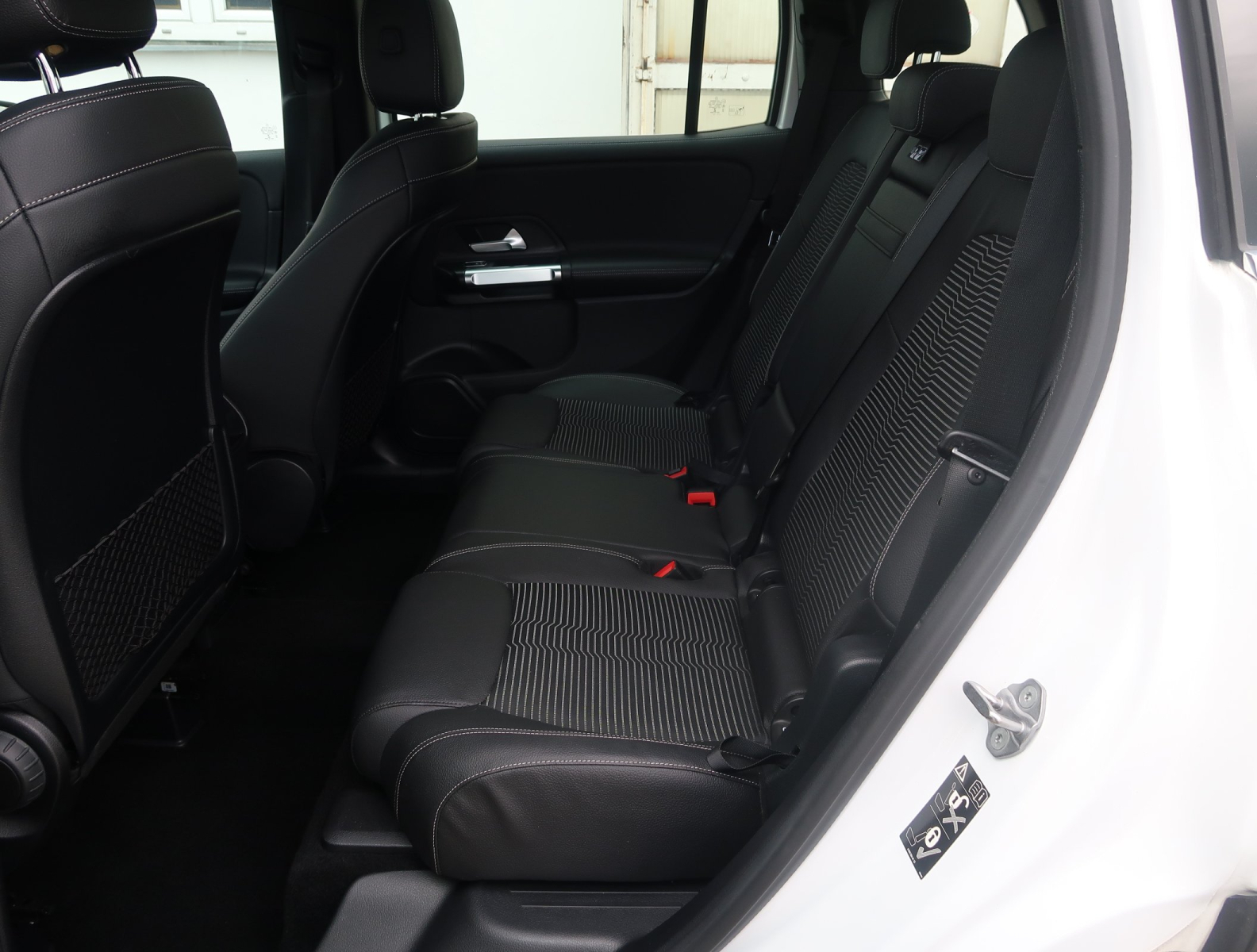 Mercedes-Benz GLB - 2021
