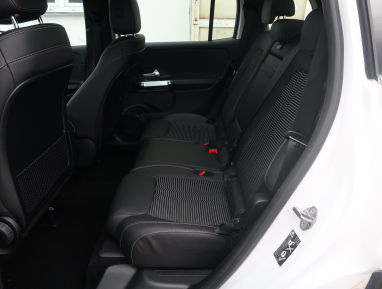 Mercedes-Benz GLB - 2021