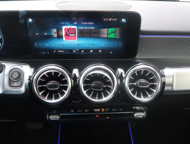 Mercedes-Benz GLB - 2021