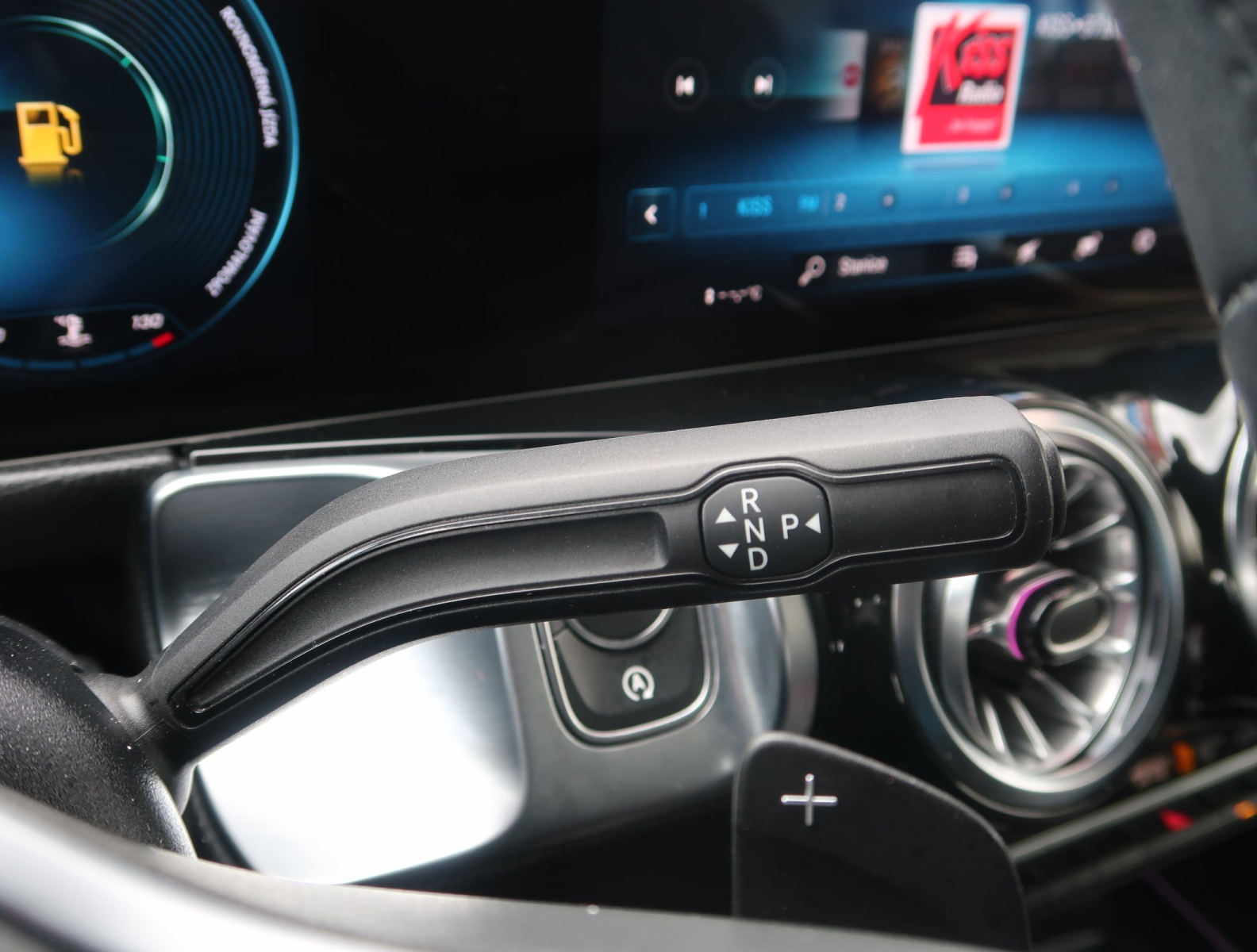 Mercedes-Benz GLB - 2021