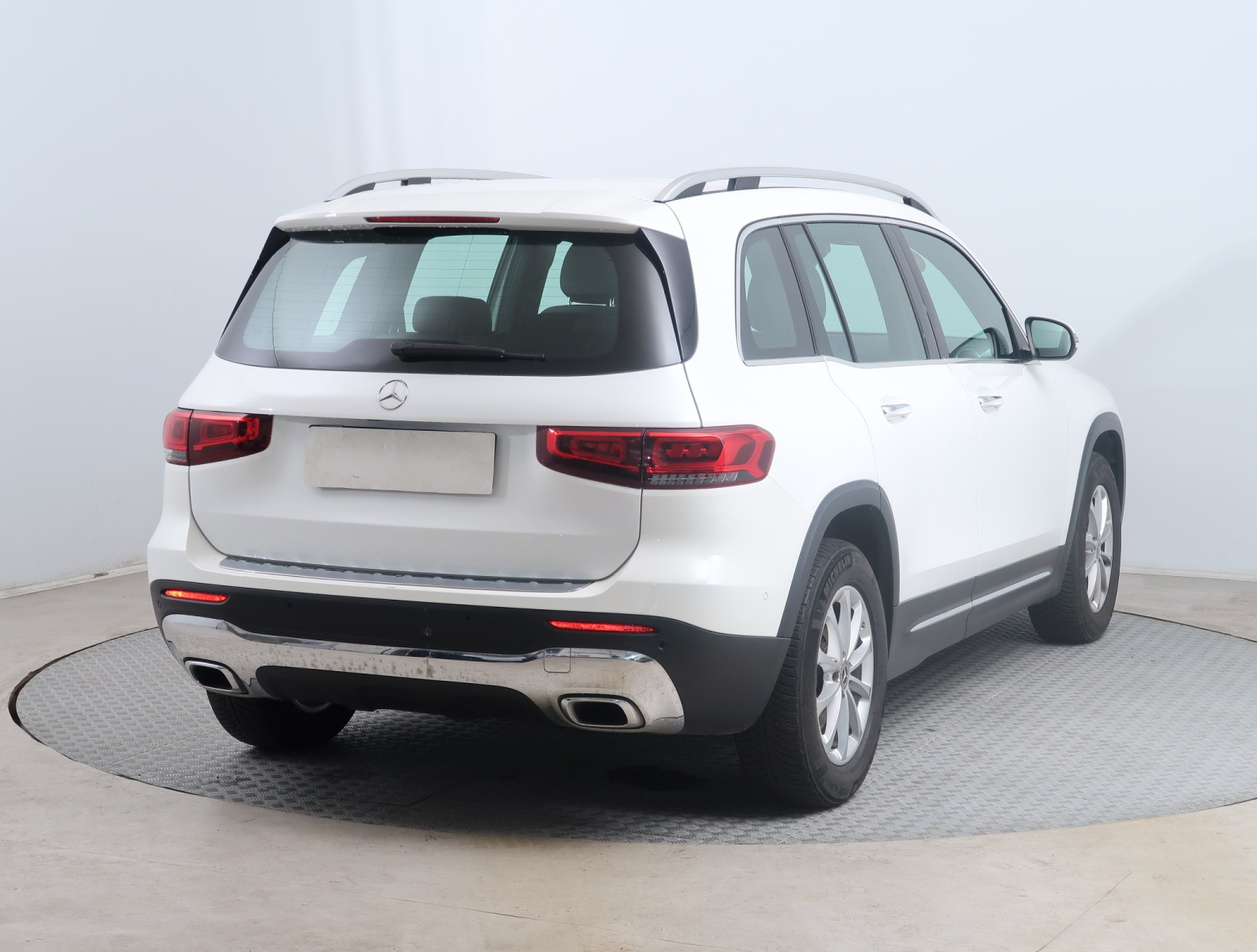 Mercedes-Benz GLB - 2021