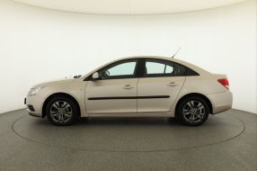 Chevrolet Cruze - 2011