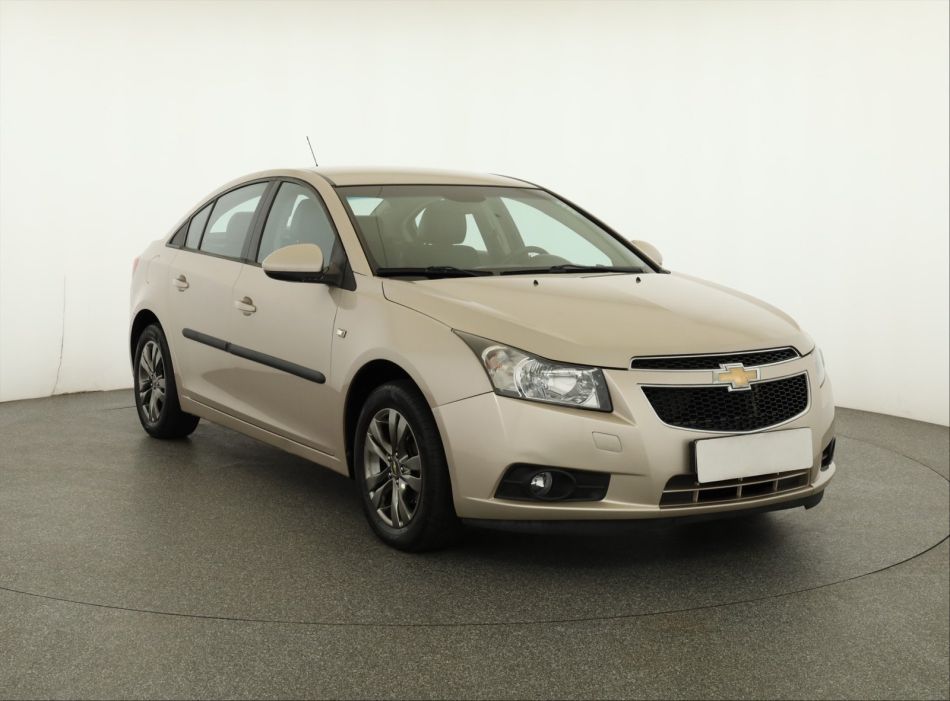 Chevrolet Cruze - 2011